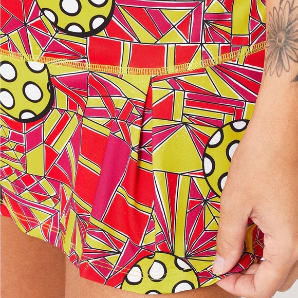 Pickleball Bella Colorful Red and Yellow Angle 1 Shot Functional Skort Sz Small - Picture 5 of 12
